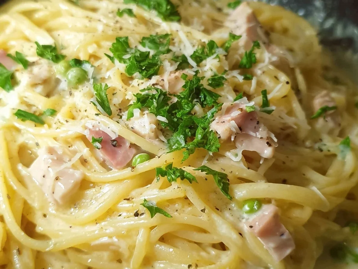 One Pot Spaghetti mit Puten-Schinken-Sahne-Soße - Bild 1