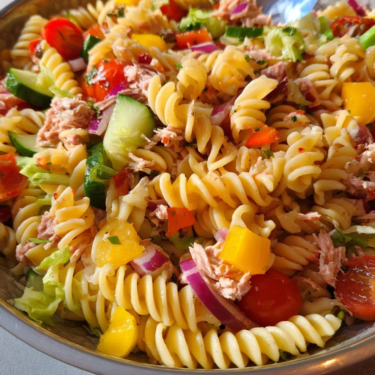 Kalorienarmer Nudelsalat mit Thunfisch ohne Mayo