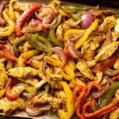 Schnelle Chicken Fajitas vom Blech: Einfach & lecker