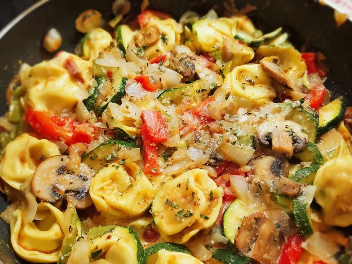 Tortellini-Gemüsepfanne: Schnell & lecker - Beitragsbild