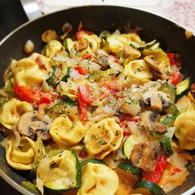 Tortellini-Gemüsepfanne: Schnell & lecker